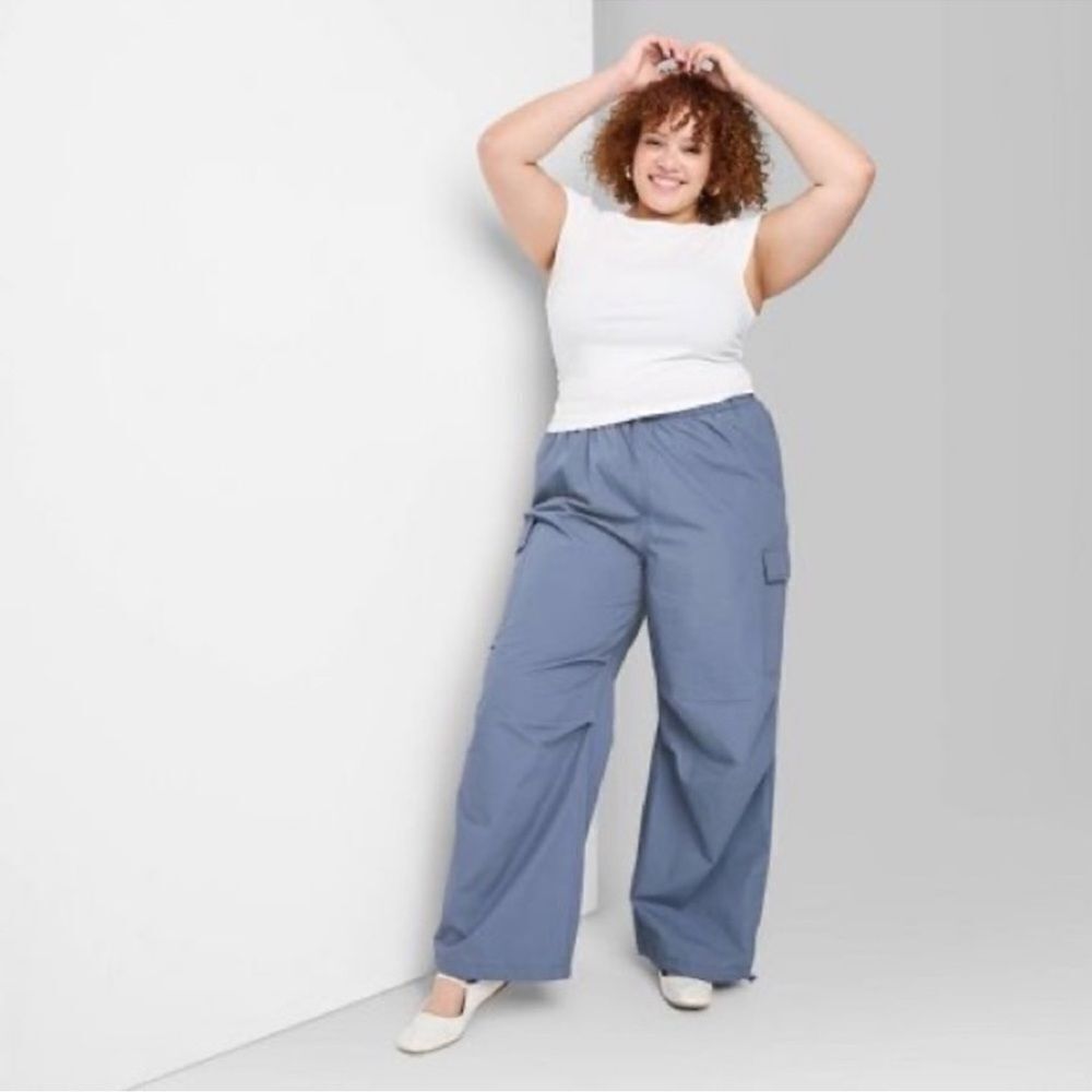 NWT Women's Mid-Rise Wide Leg Parachute Pants by Wild Fable Size L